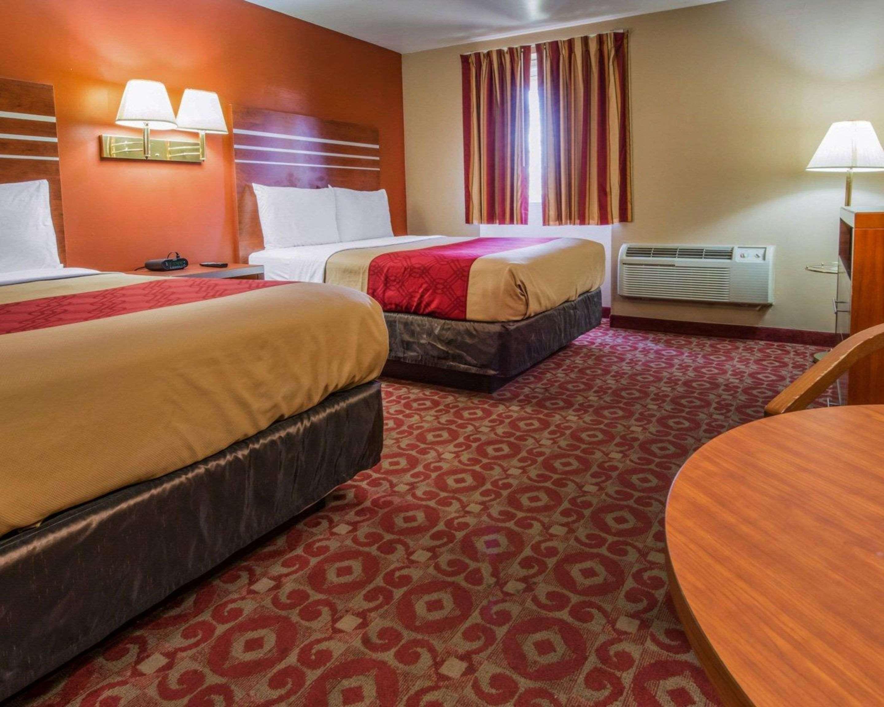 Econo Lodge Hermitage Εξωτερικό φωτογραφία