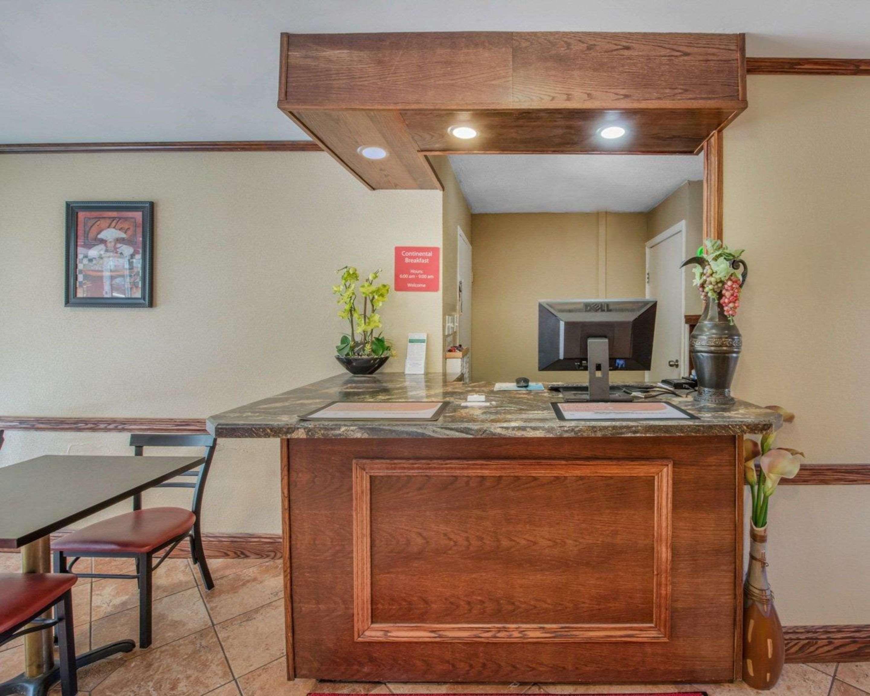 Econo Lodge Hermitage Εξωτερικό φωτογραφία