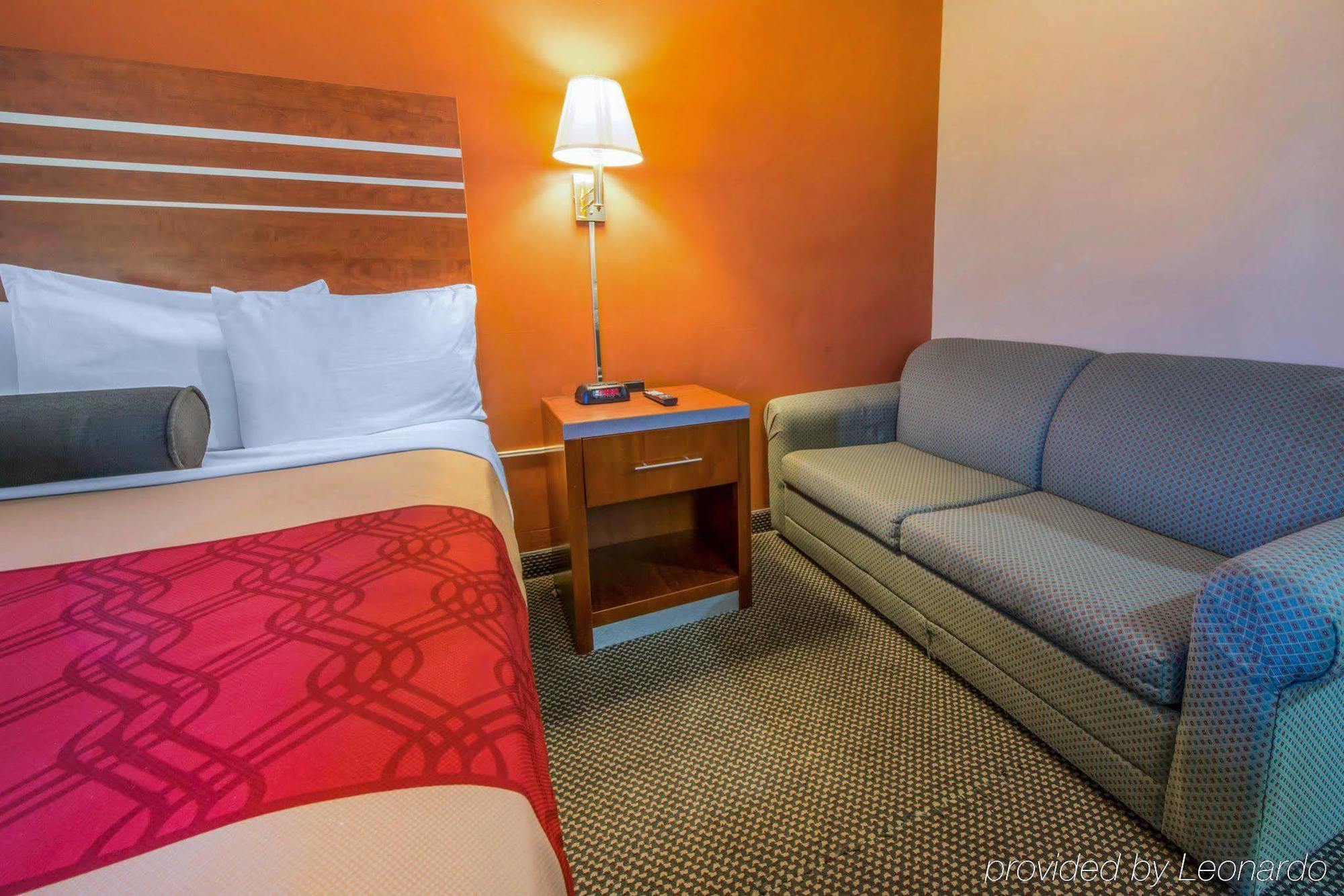 Econo Lodge Hermitage Εξωτερικό φωτογραφία